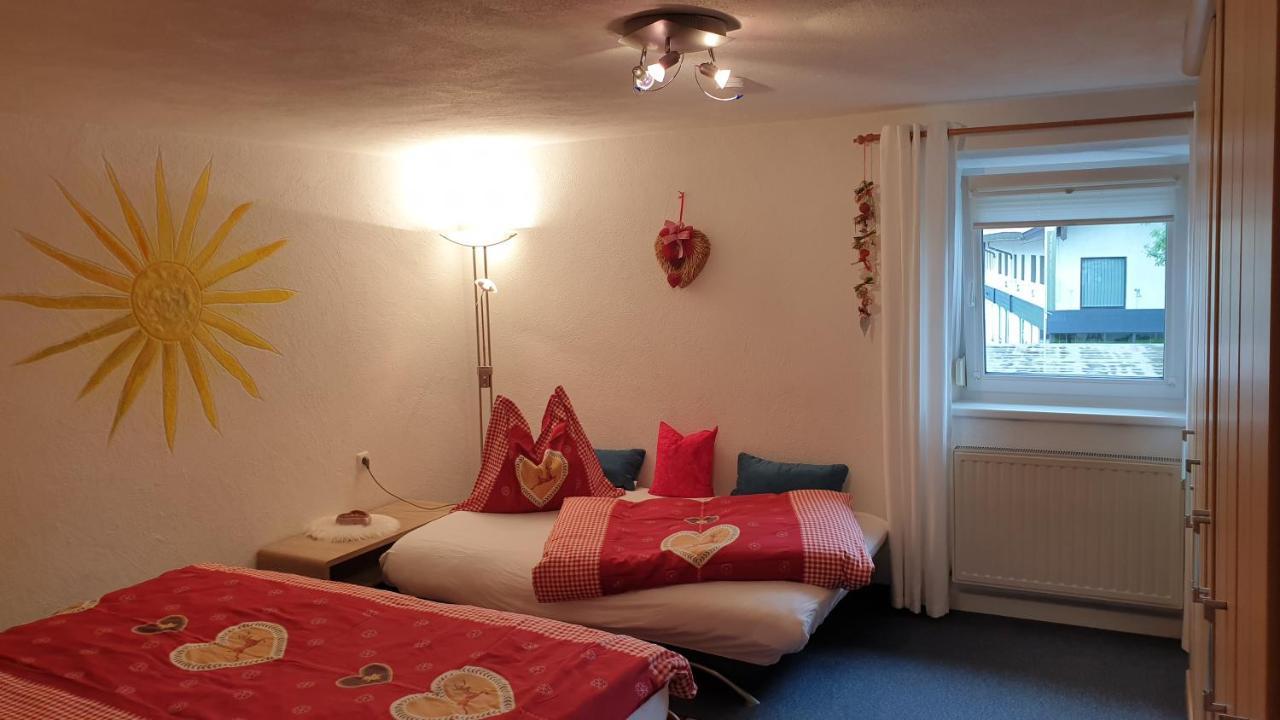 Anita'S Ferienwohnung Nahe Neuschwanstein รอยท์เทอ ภายนอก รูปภาพ