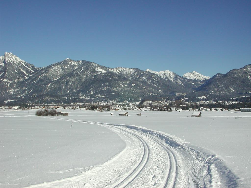 Anita'S Ferienwohnung Nahe Neuschwanstein รอยท์เทอ ภายนอก รูปภาพ
