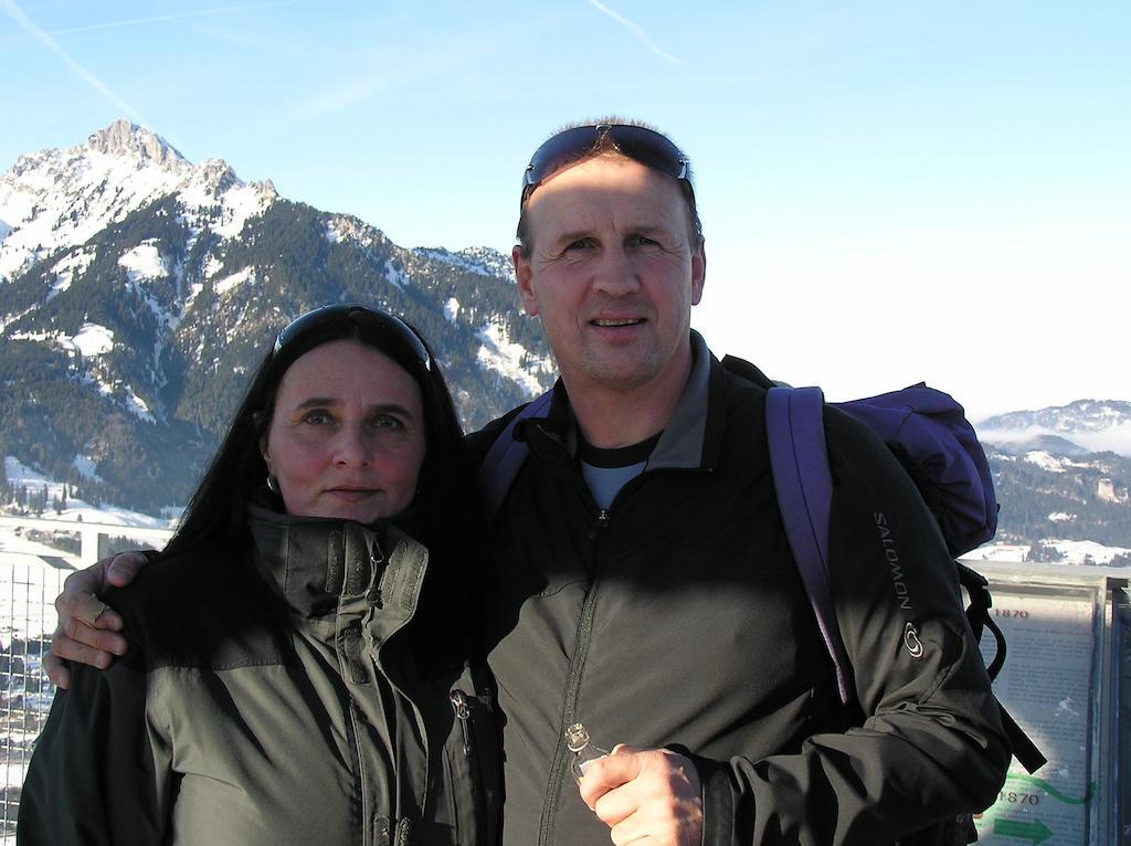 Anita'S Ferienwohnung Nahe Neuschwanstein รอยท์เทอ ภายนอก รูปภาพ